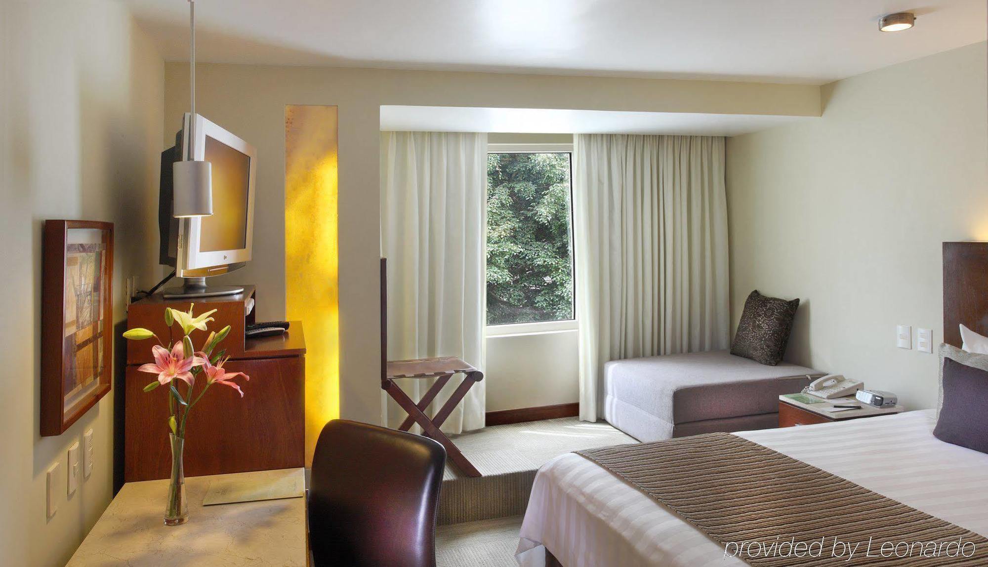 Emporio Reforma Otel Meksika Dış mekan fotoğraf A room at the hotel