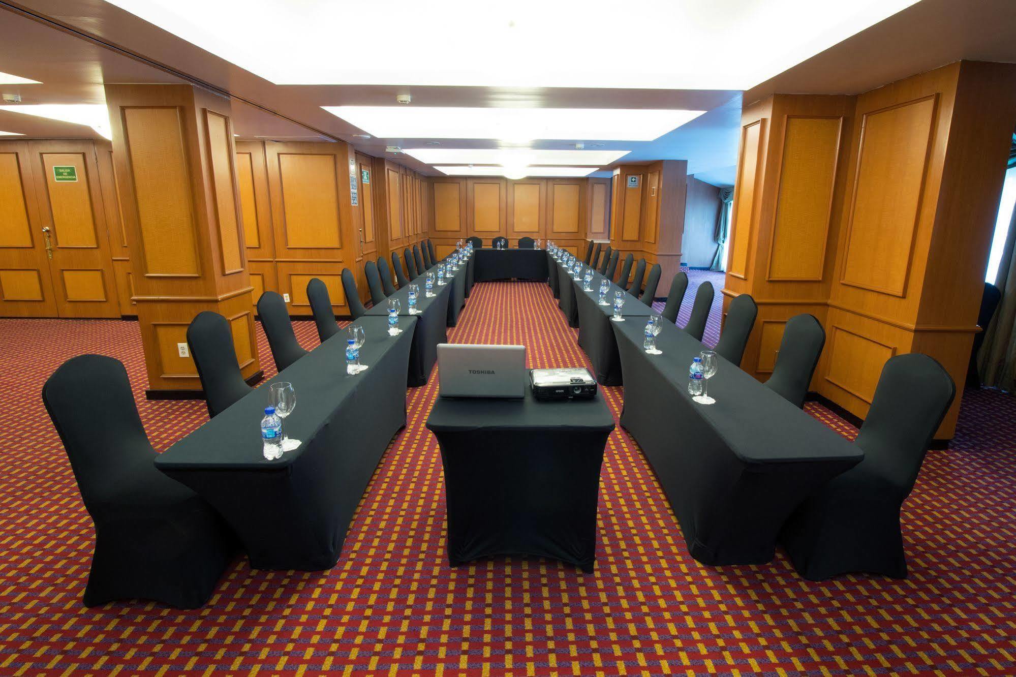 Emporio Reforma Otel Meksika Dış mekan fotoğraf A meeting room at a hotel